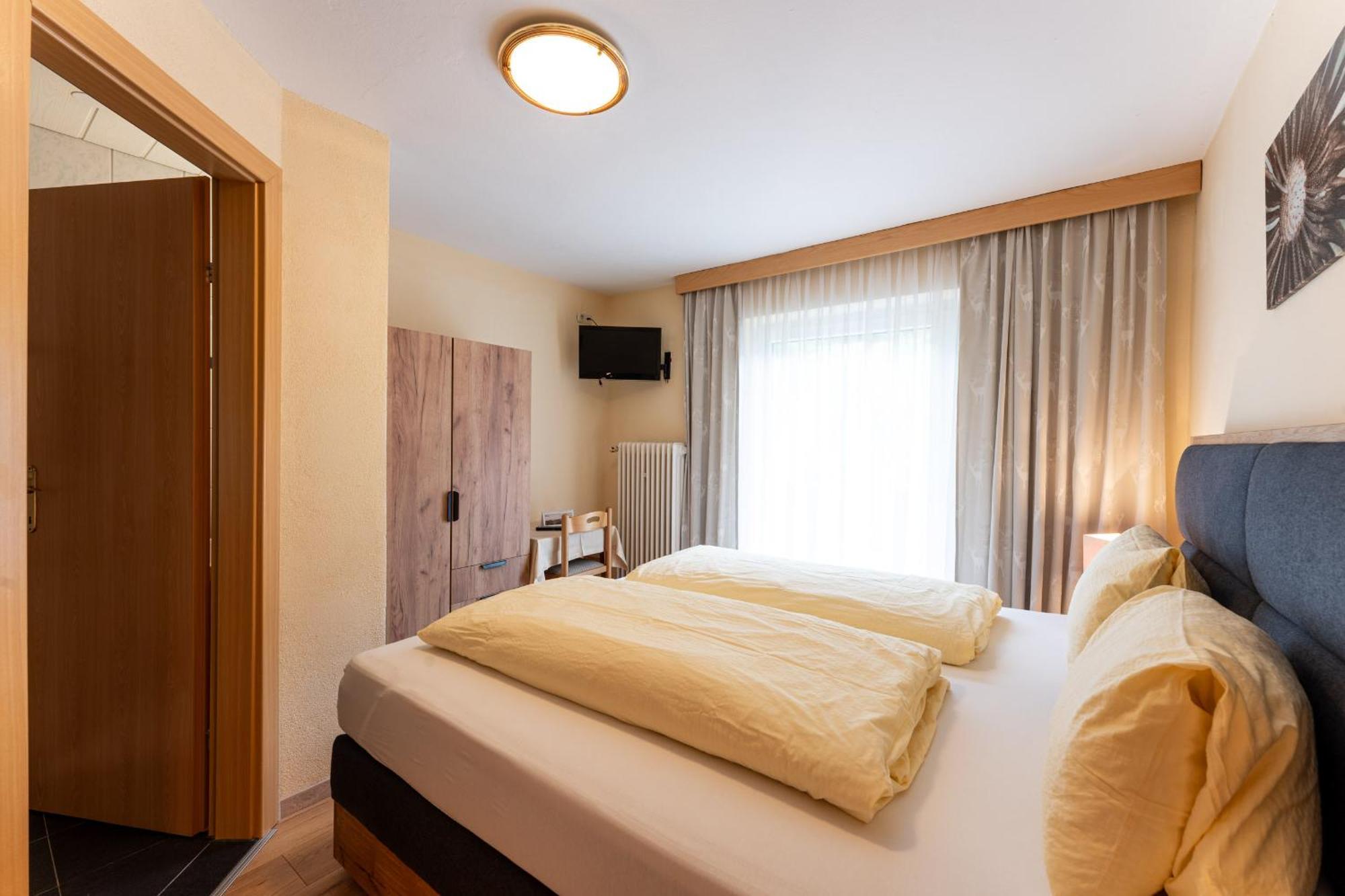 Gaestehaus -Pension Edelweiss Vent Kültér fotó
